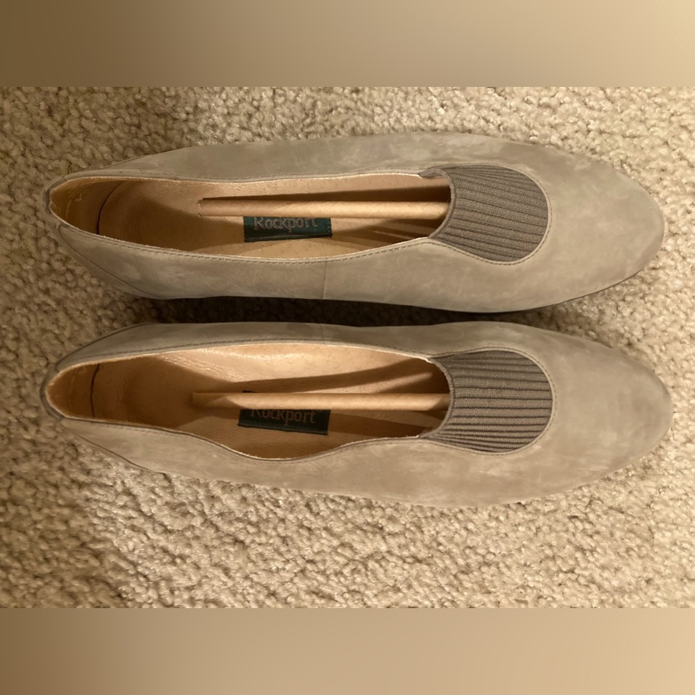 Rockport Women’s shoes 7.5 Slip-on Ballet loafers
Pre-owned in good condition